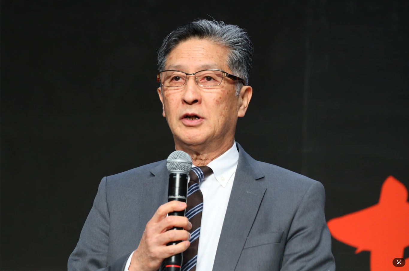 独立行政法人情報処理推進機構理事⻑齊藤裕による主催者挨拶の様子